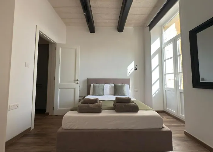 St Nicholas Street *