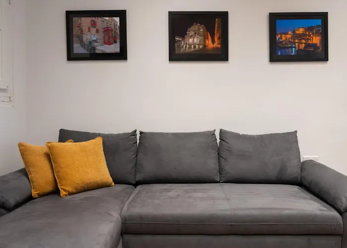 St Nicholas Street Apartman Valletta