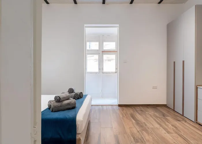 St Nicholas Street * Valletta