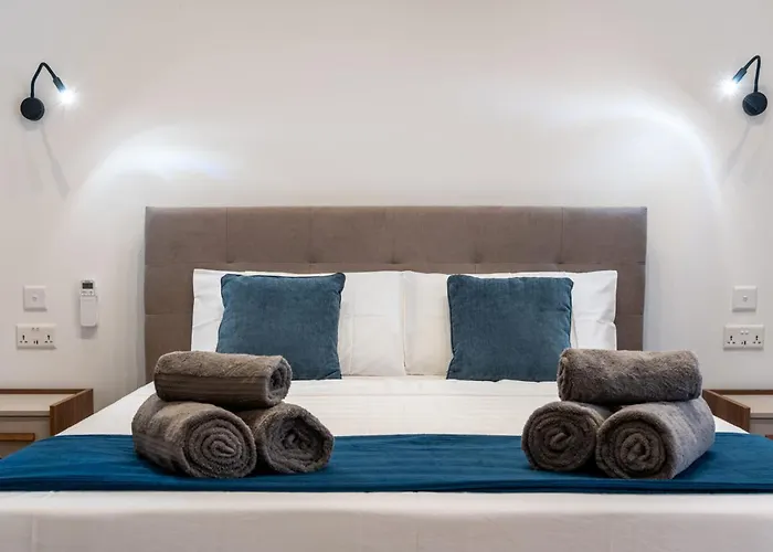 St Nicholas Street * Valletta